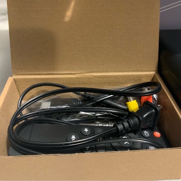 Elephas Mini Projector - Picture 6 of 7